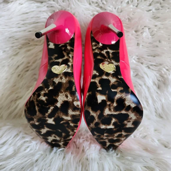 Betsy Johnson Pink Stiletto Pump Size 6.5 Limited Edition